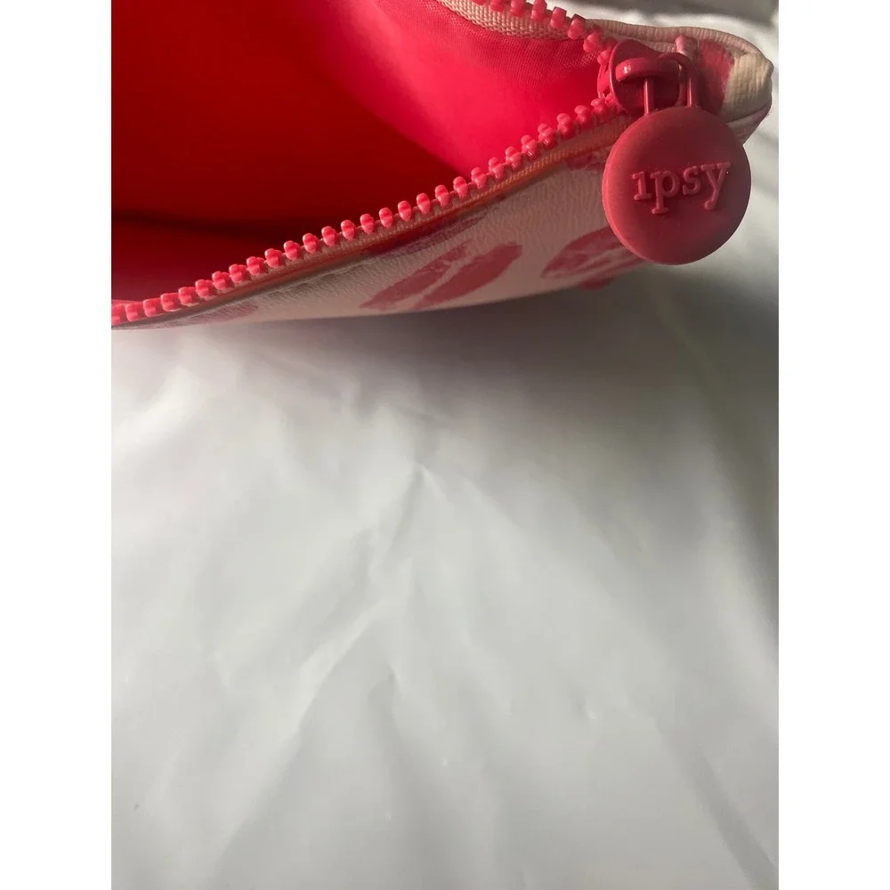 Ipsy Makeup Bag Pink Lips Kisses Print Zipper Pouch Cosmetic Travel Case NN25